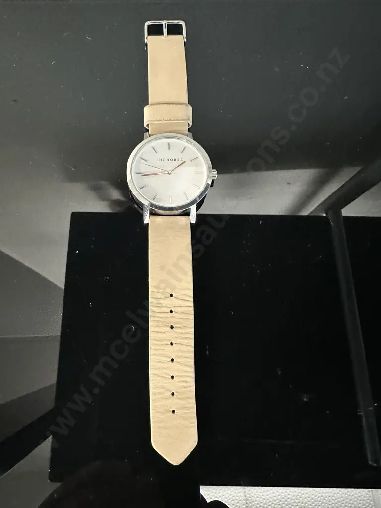 The Original Time Teller Watch 'The Horse Watch' Beige Strap Image 1++