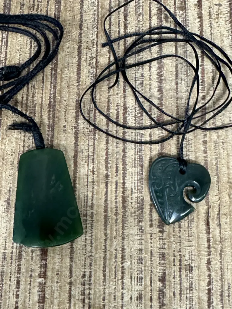 Pounamu Pendant Necklaces (af) Image 1++