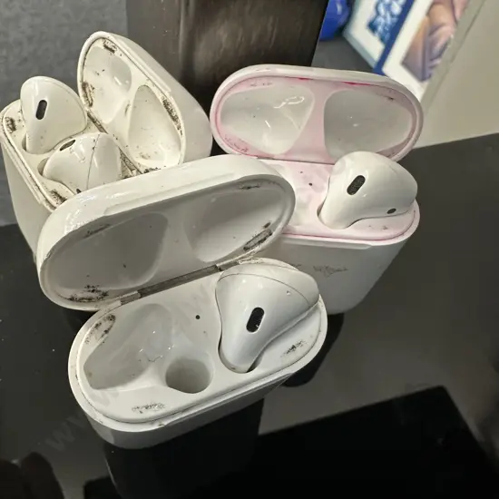 Apple Airpods Wireless In Charging Case & Single Earpod In Charging Case x2 A1602