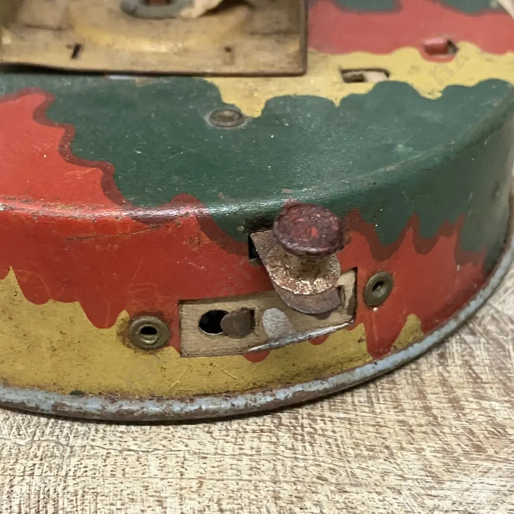 Tin Plate English Made Childs' Morse Code Lamp. H120mm (Vintage Condition) Image 1++