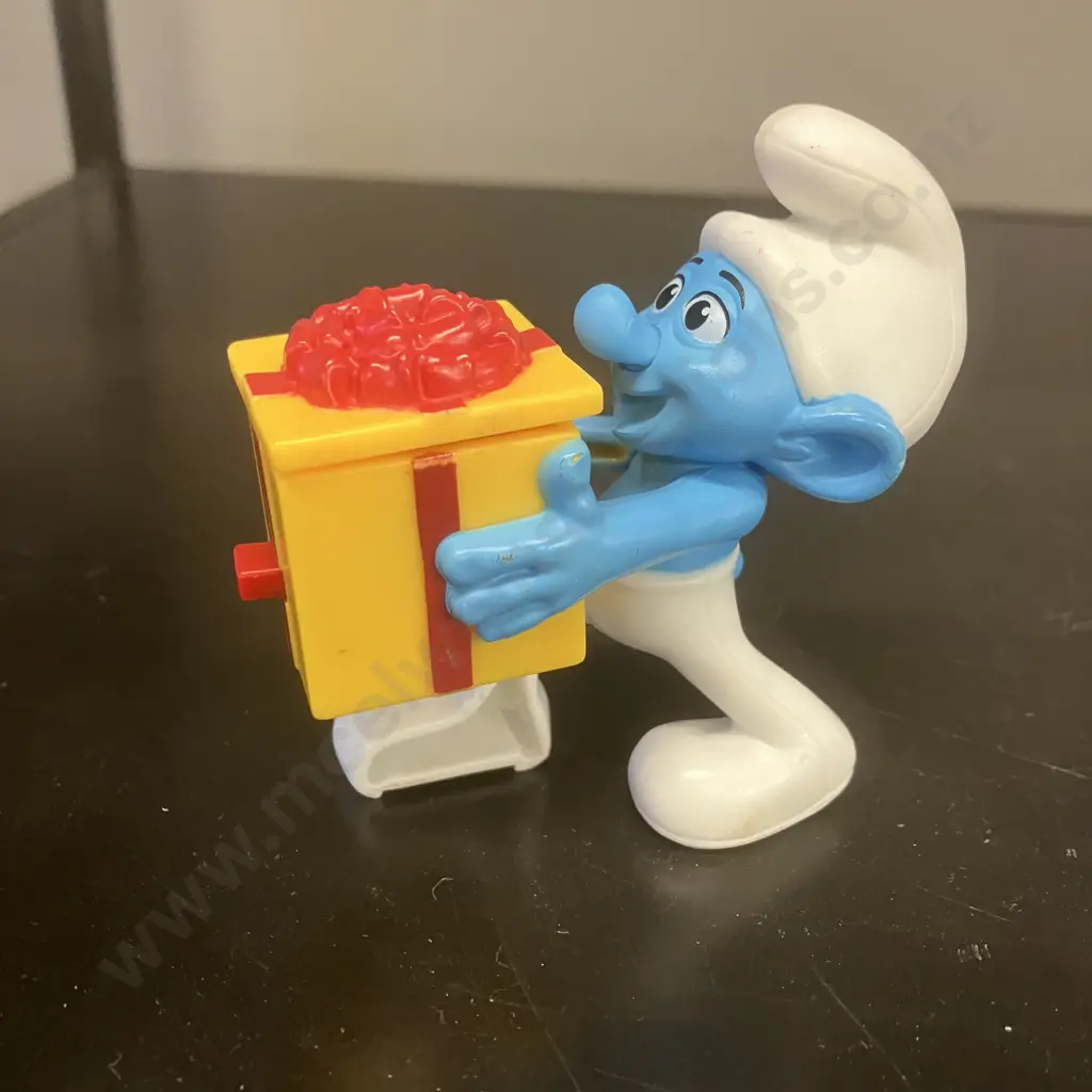 Vintage Smurf Schleich Native Ameican Smurfette With Baby (20555) Germany & 2011 Peyo Hefty Smurf & Clumsy Smurf (McD's) Image 1++