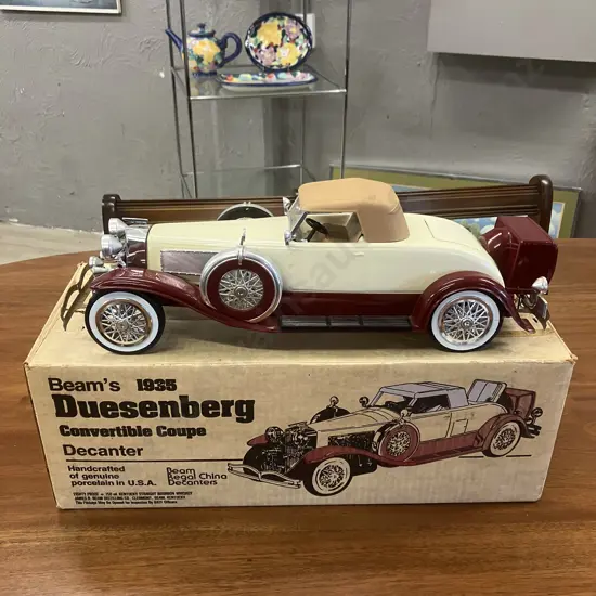 Beams' 1935 Duesenberg Convertible Coupe Decanter - White & Maroon Colours, Original Box. L47cm