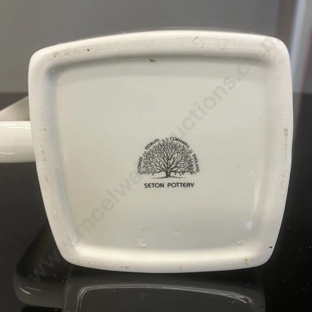 VIntage Johnny Walker Red Label Scotch Whisky 17cm Pitcher, Seton Pottery, England Image 1++