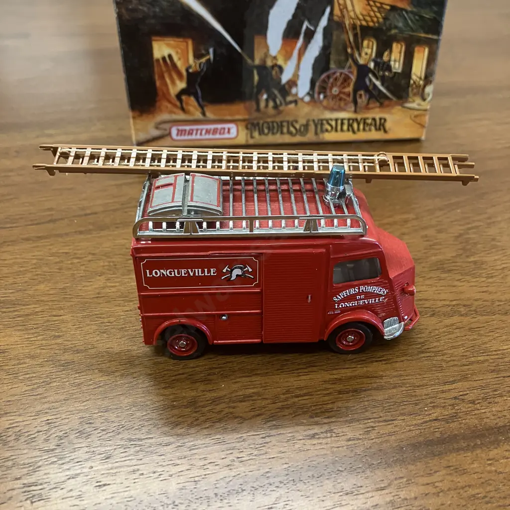 Matchbox Fire Truck 1:43 YFE13 1947 Citreon Type H Van With Original Box Image 1++