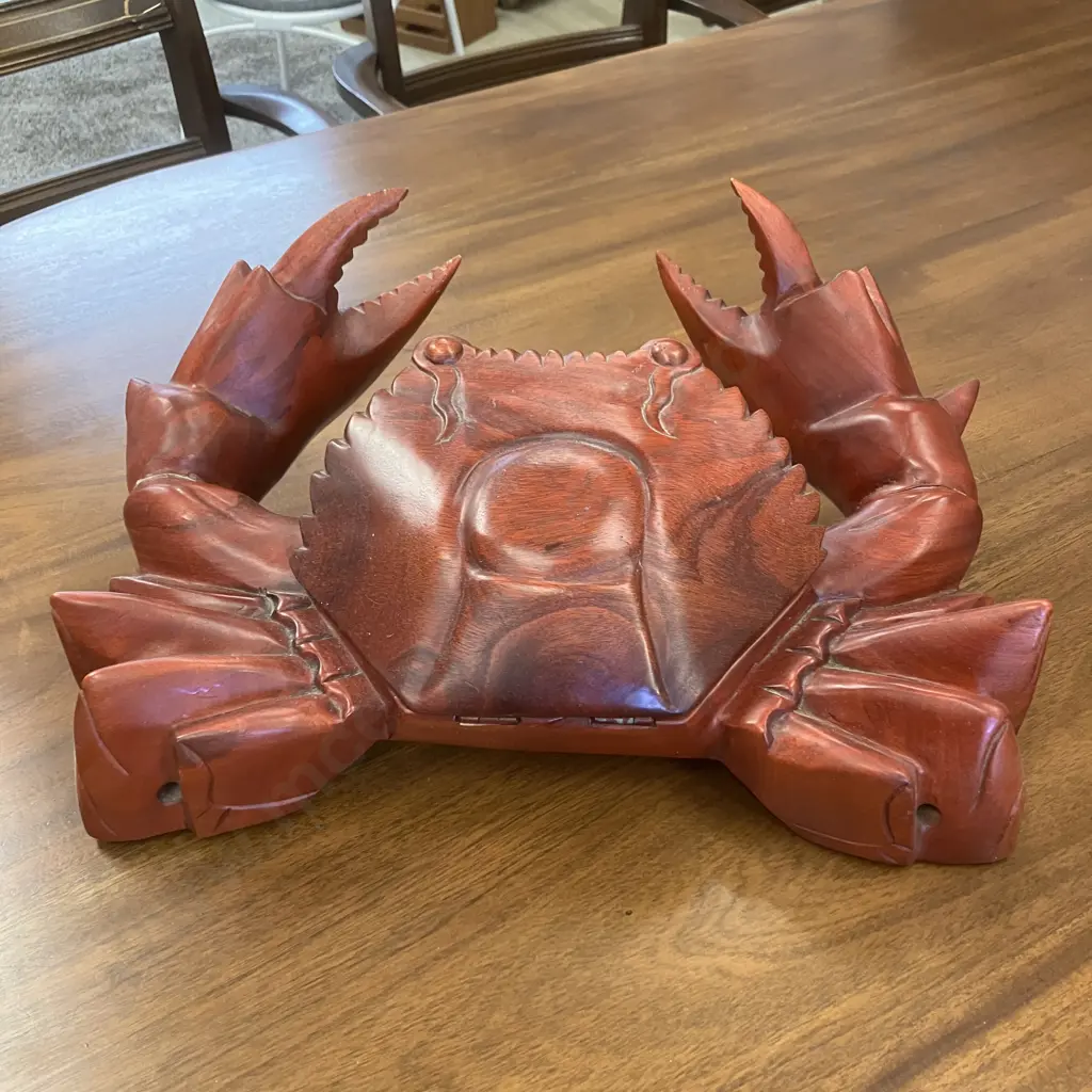 Large Carved Hardwood Crab With Hinged For Storage. H20 W48 D32cm (As Found) Image 1++
