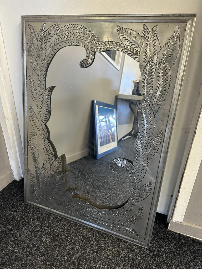 Metal Leaf Detailed Framed Mirror H77.5,W58cm. Image 1++