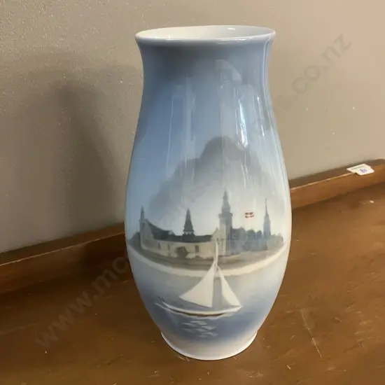 Bing & Grondahl Art Nouveau Vase With Kronborg Castle. #1302 / 6247. H22cm