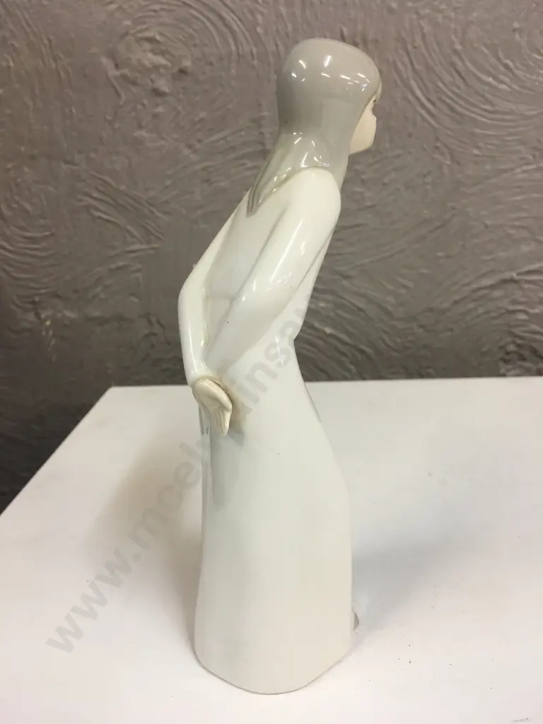 Vintage Miguel Reguena Porcelain Women Figurine H21cm. Image 1++