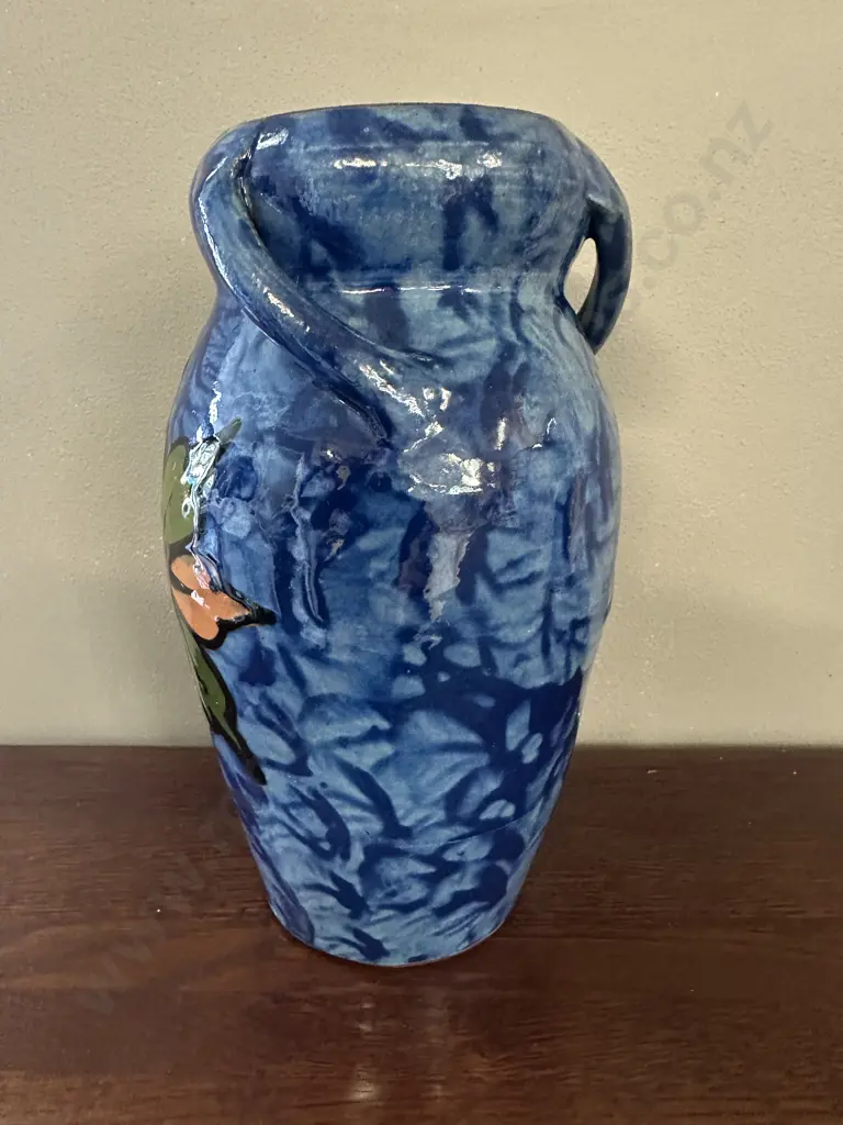 Royal Torquay Hand Made Pottery Vase H24cm. Image 1++