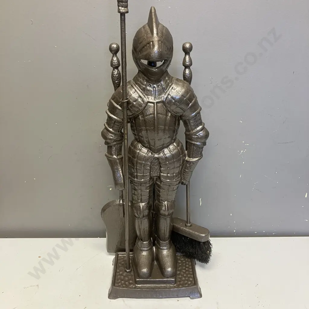 Medieval Knight Cast iron Fireplace Tool Set. H73cm Image 1++