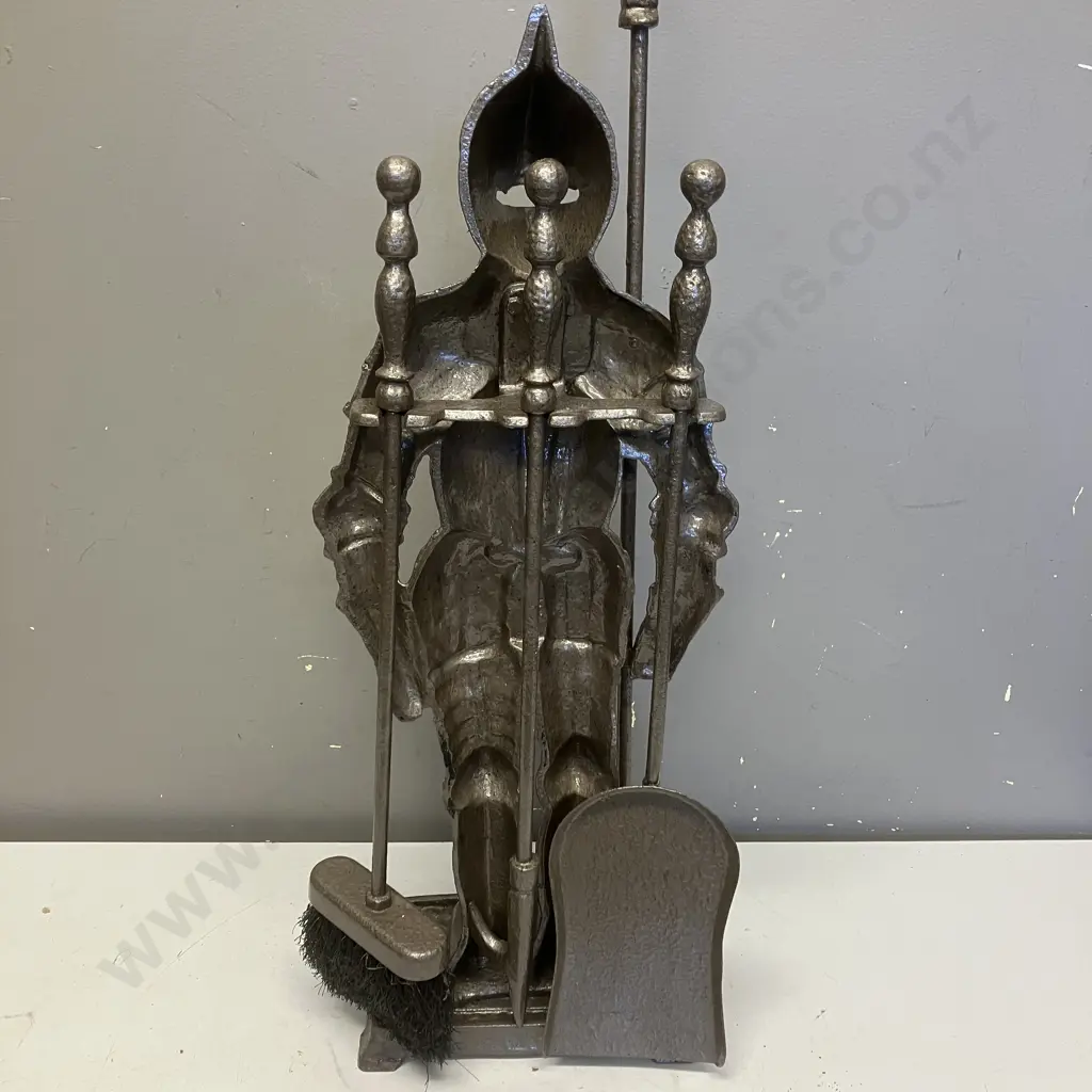 Medieval Knight Cast iron Fireplace Tool Set. H73cm Image 1++