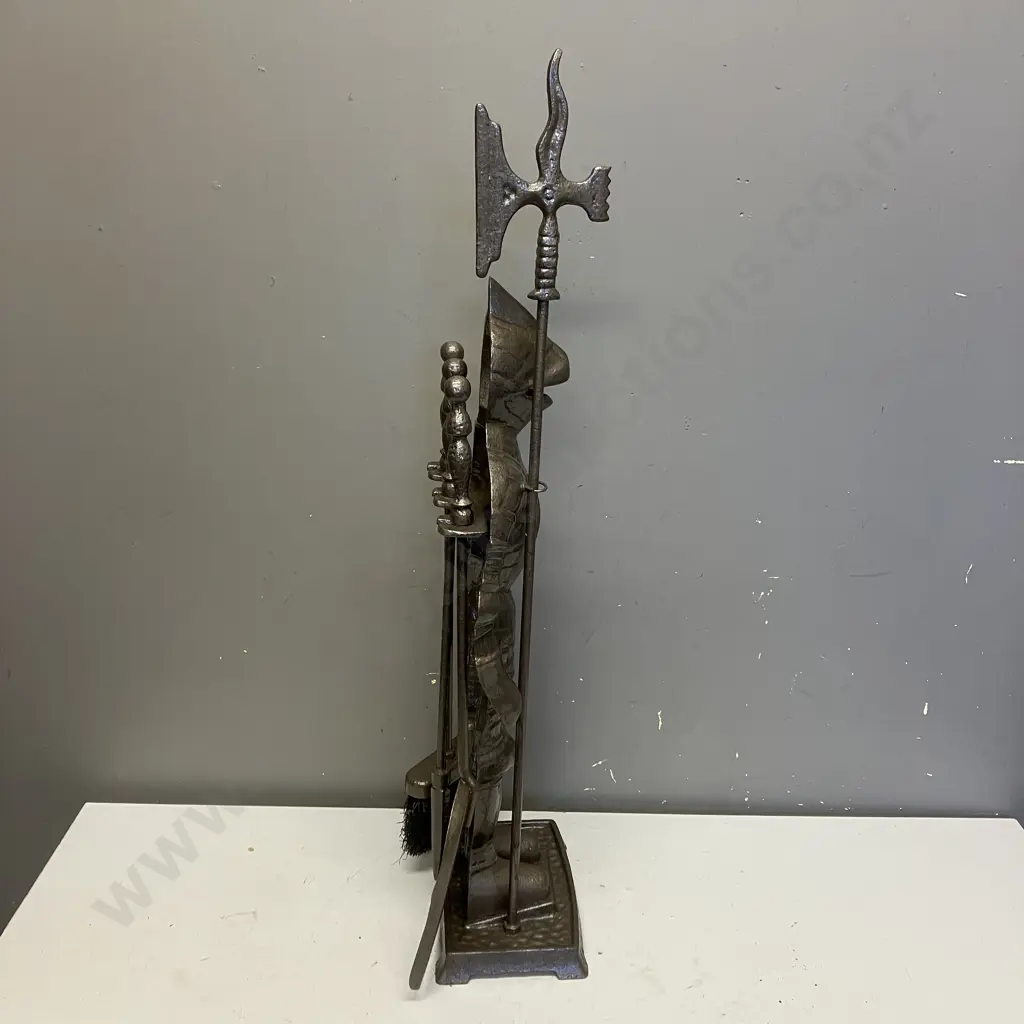 Medieval Knight Cast iron Fireplace Tool Set. H73cm Image 1++