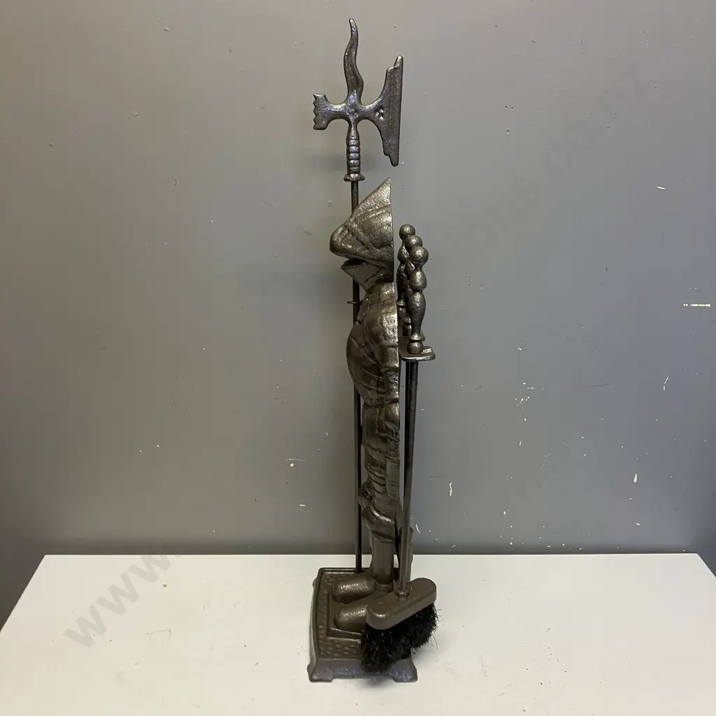 Medieval Knight Cast iron Fireplace Tool Set. H73cm Image 1++
