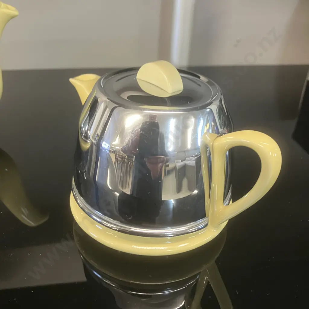 Art Deco Style Tea Pot With Creamer, Yellow & Insulated Chrome, Rd No 877448 1950's Vintage Made In England Image 1++