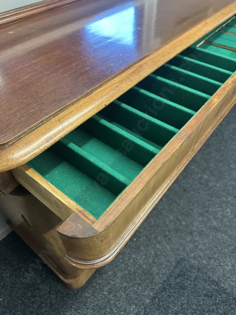 Mahogany Sideboard Two Drawer, Two Door With Key & Felt Lined Hidden Cutlery Drawer H98,W137,D52cm Image 1++