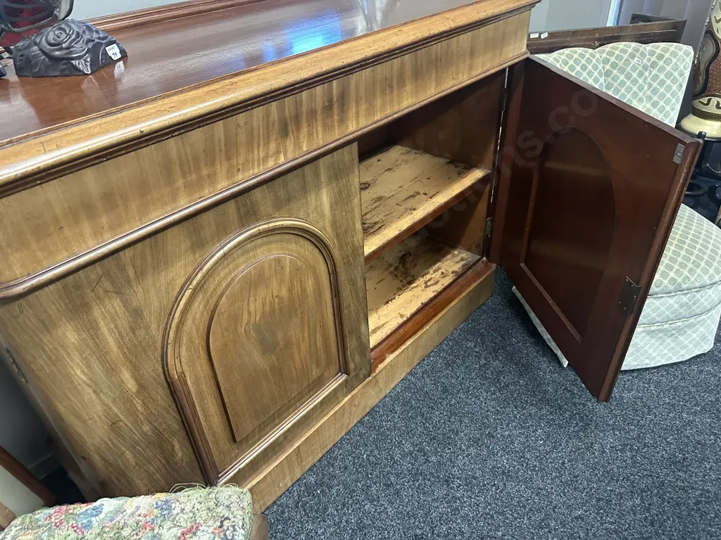 Mahogany Sideboard Two Drawer, Two Door With Key & Felt Lined Hidden Cutlery Drawer H98,W137,D52cm Image 1++