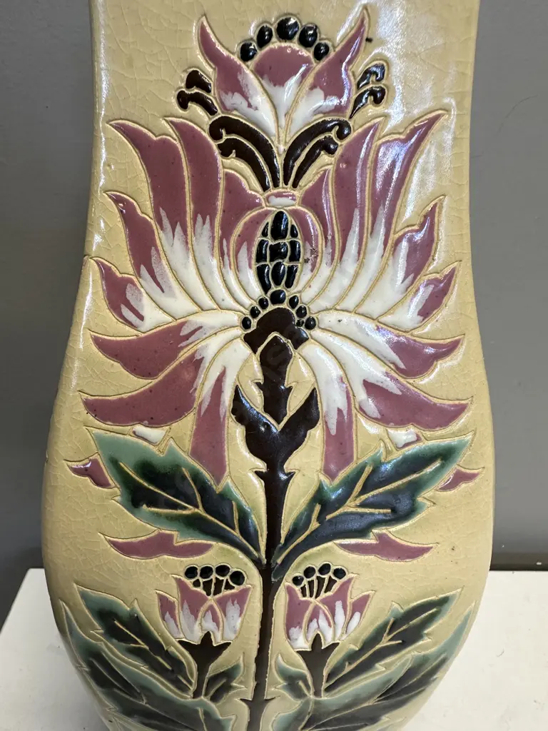 Vietnam Vietnamese Dona Ceramic Vase Embossed Design H30cm. Image 1++