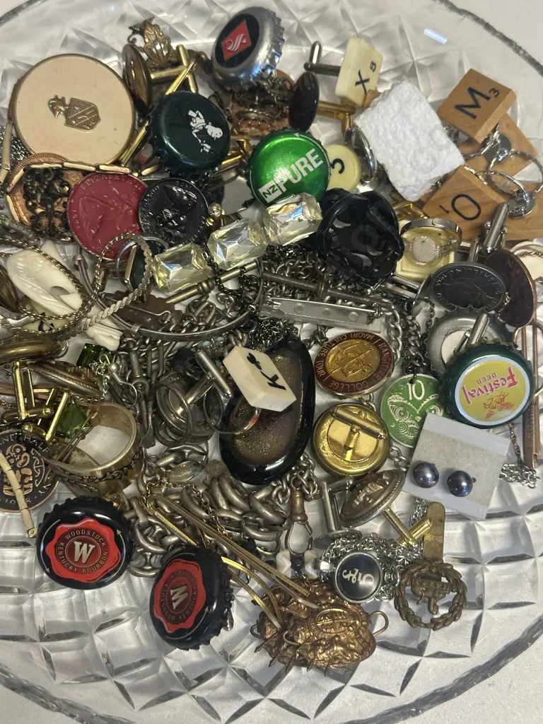 Selection Of Vintage Jewellery Including Coin Pendant Necklaces, Watch, Earings Etc  Image 1++