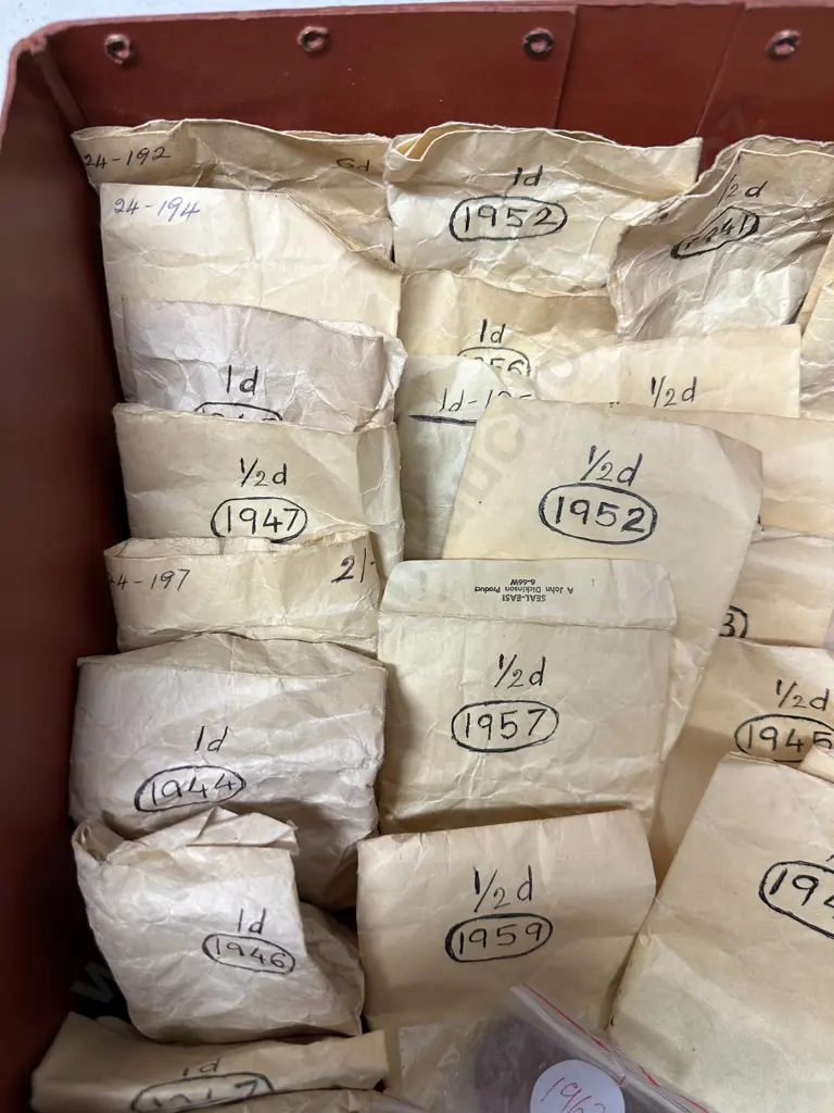 Large Collection Of New Zealand Pennies Image 1++