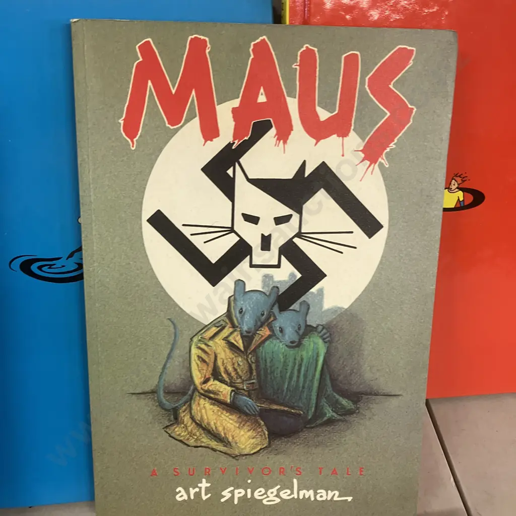 Maus A Survivors Tale, The Amazing Joy Buzzards, Zombigami, Zoom & Re Zoom, Gary Larson's Books Etc Image 1++