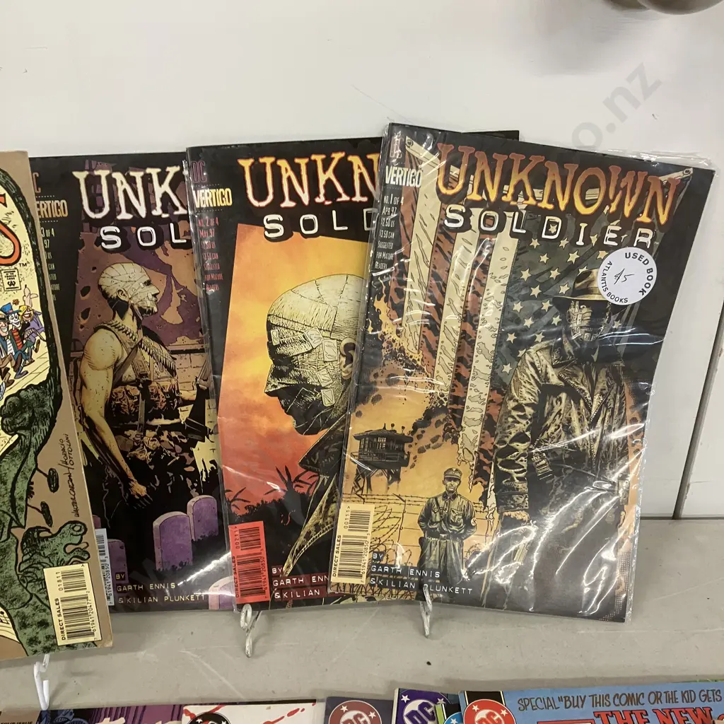 DC Comics x 25  - Batman, Animaniacs, Gross Point, Stanley & His Monster Etc Image 1++
