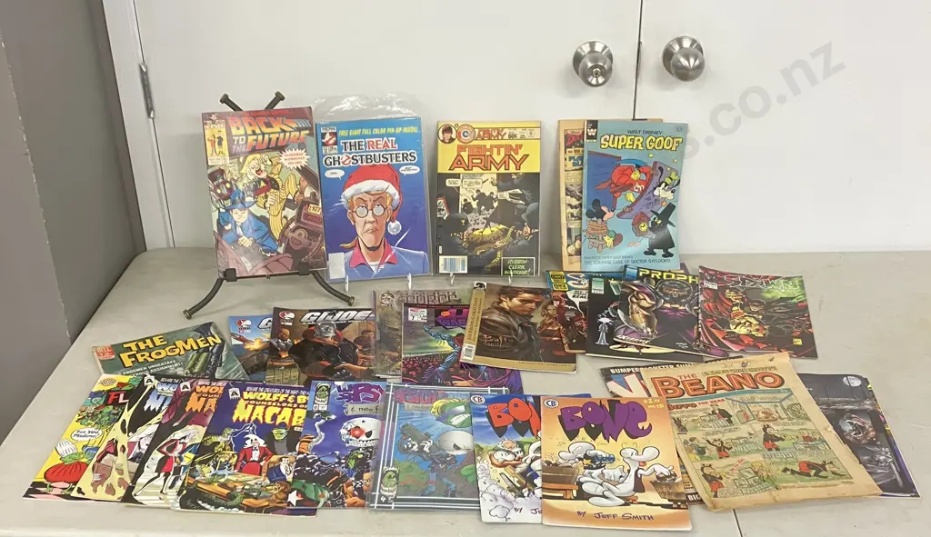 Assorted Comics - Back To The Future, The Frogmen, GI Joe, Bone, Fightin' Army, Beano Etc x 29 Image 1++