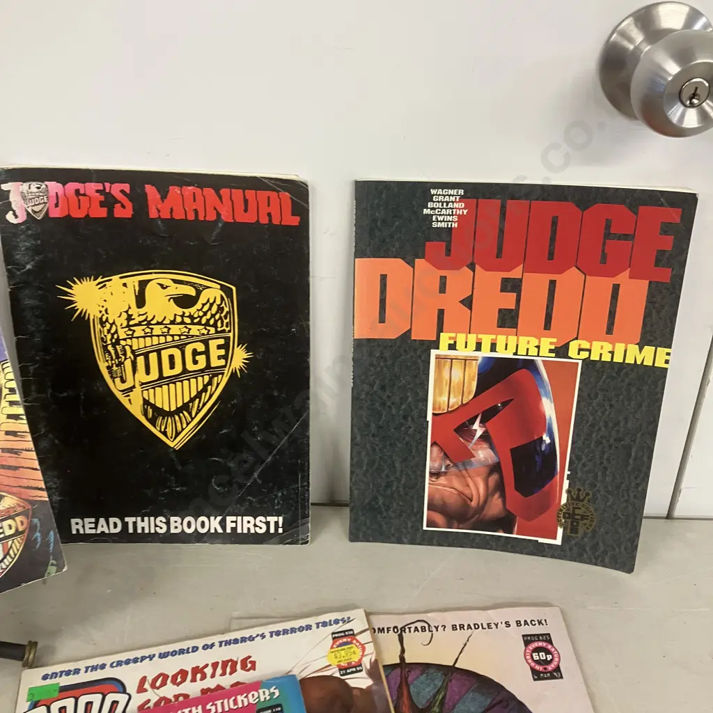 The Judge Dredd Collection Vol 1, Judge Dredd-Future Crime, Judges Manual RPG, Comics, 2000 AD Etc Image 1++