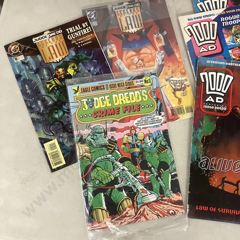 The Judge Dredd Collection Vol 1, Judge Dredd-Future Crime, Judges Manual RPG, Comics, 2000 AD Etc Image 1++