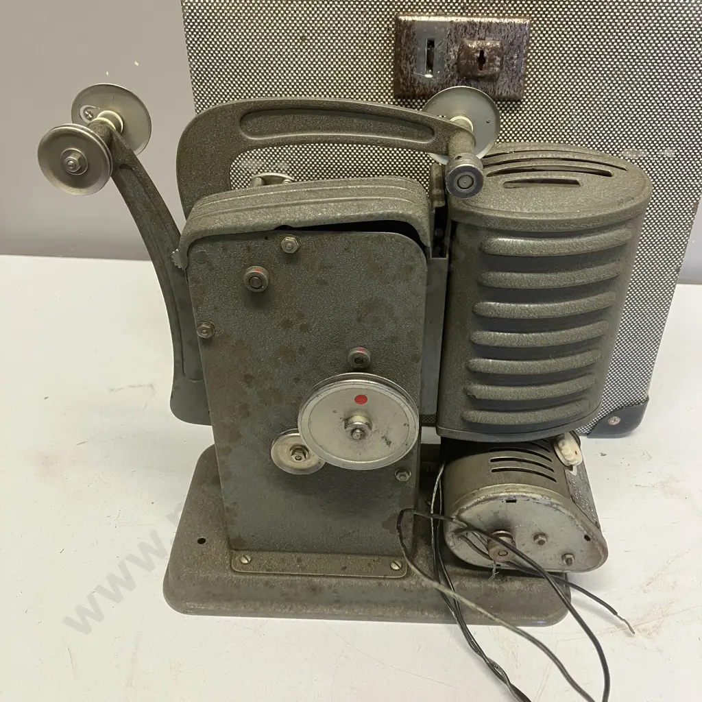 Vintage Noris 9.5mm Film Projector In Case (Display Only) Image 1++