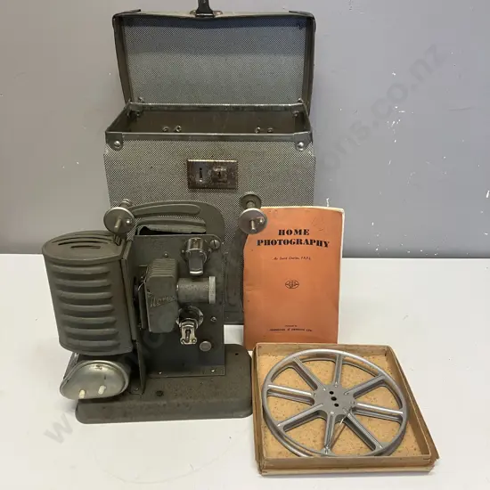 Vintage Noris 9.5mm Film Projector In Case (Display Only)
