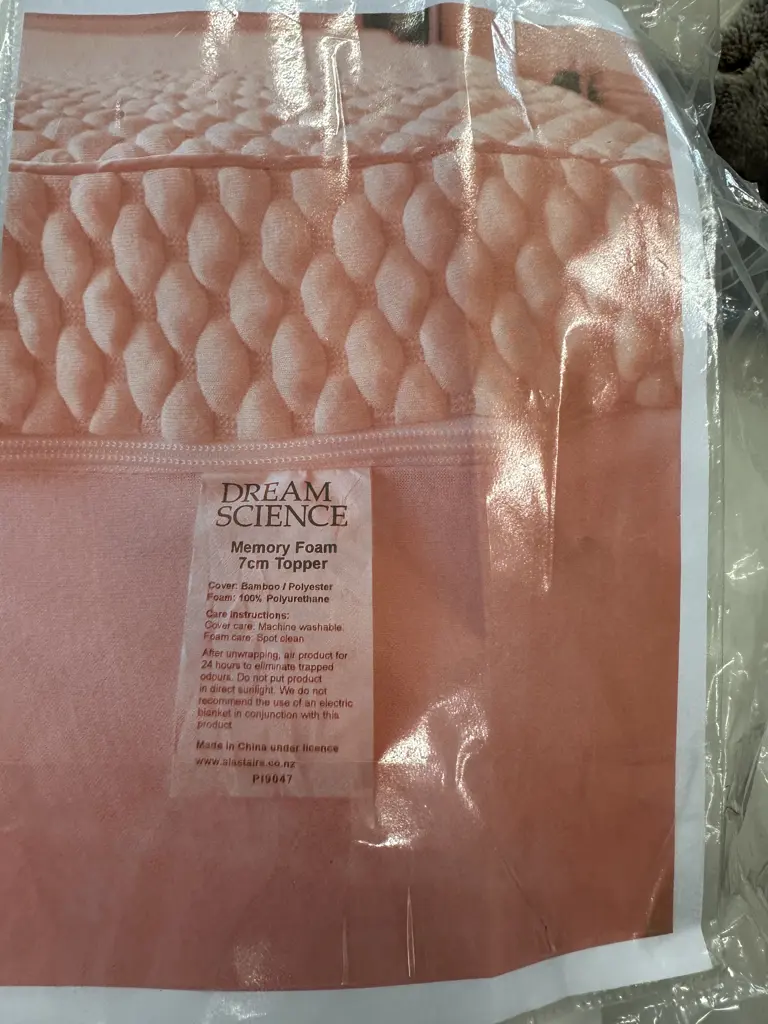 Dream Science Memory Foam 7cm Topper Pad - Approx 113 x 185cm Image 1++