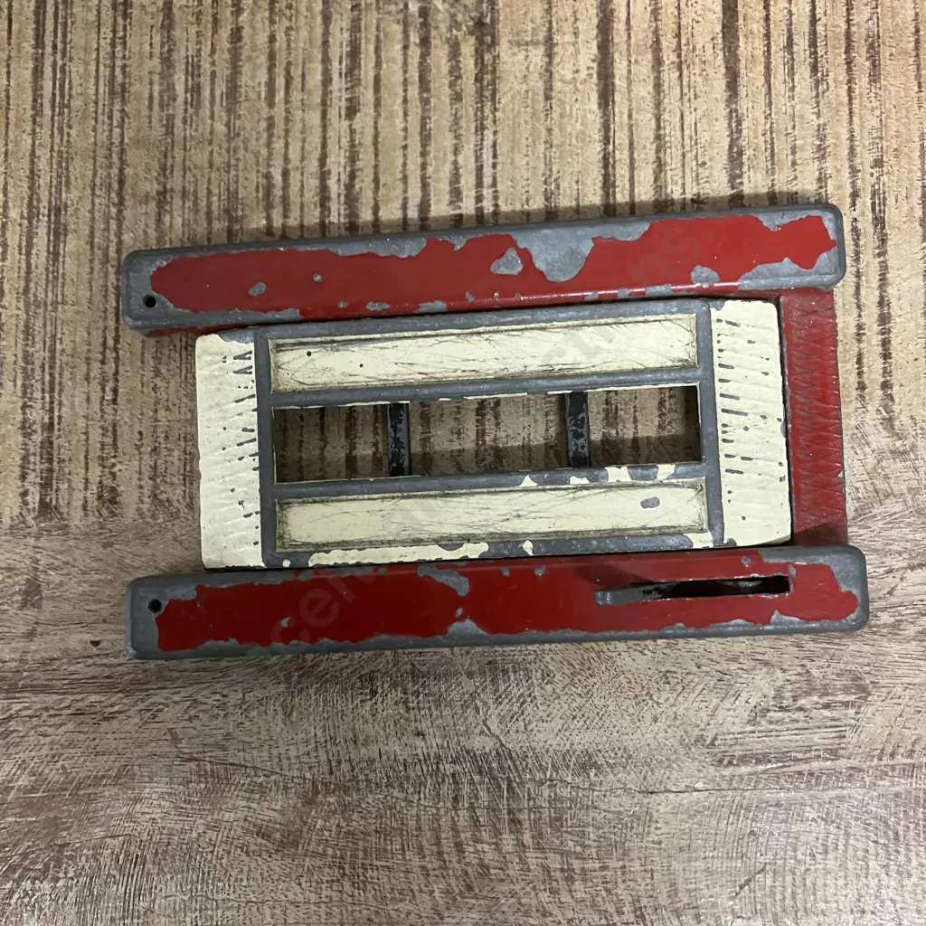 Vintage 1950s Diecast Car Garage Ramp. L12.5cm Image 1++