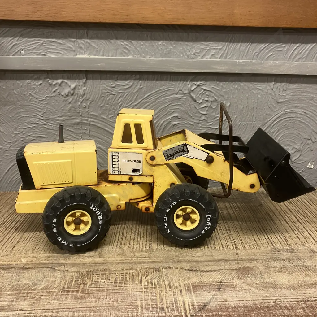 Vintage 1970s Tonka Pressed Steel Front End Loader Image 1++