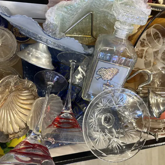 Assorted Crystal & Glass Items Incuding Vintage Drinks Jug, Decanter, Glass Apple 