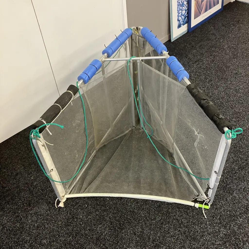 Folding A Frame Whitebait Net. 60 x 126cm Image 1++