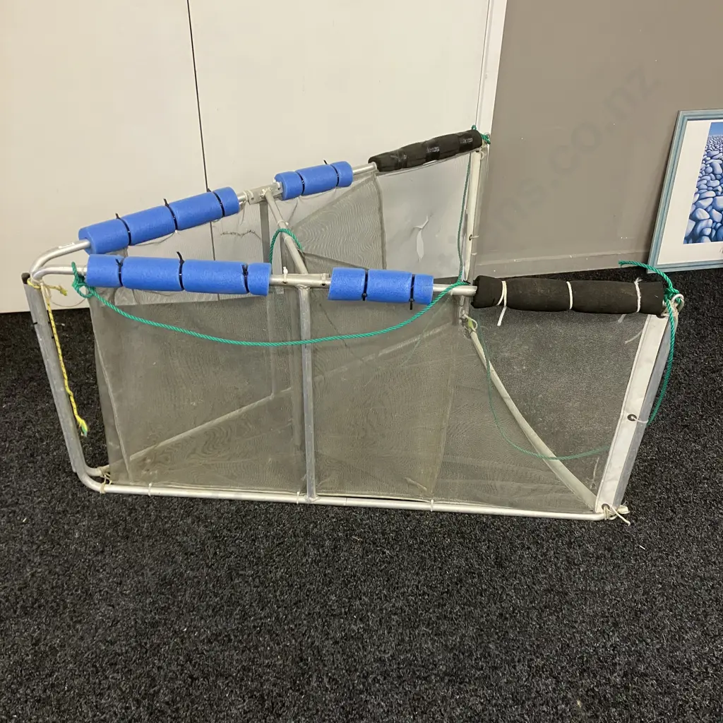 Folding A Frame Whitebait Net. 60 x 126cm Image 1++