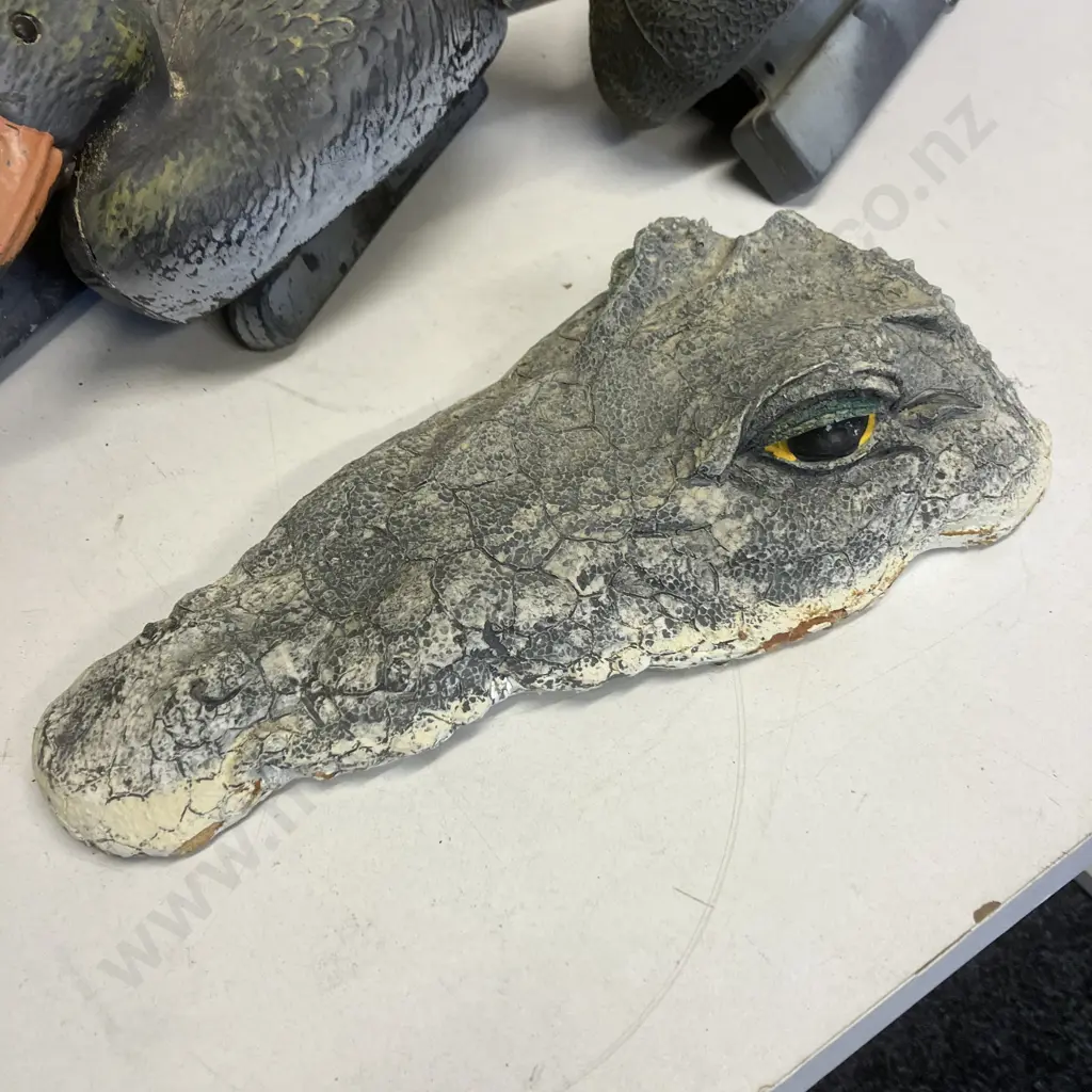 Floating Crocodile Head For Garden Pond. 33 x 16cm (As Found) With 3 Floating Duck Decoys Image 1++