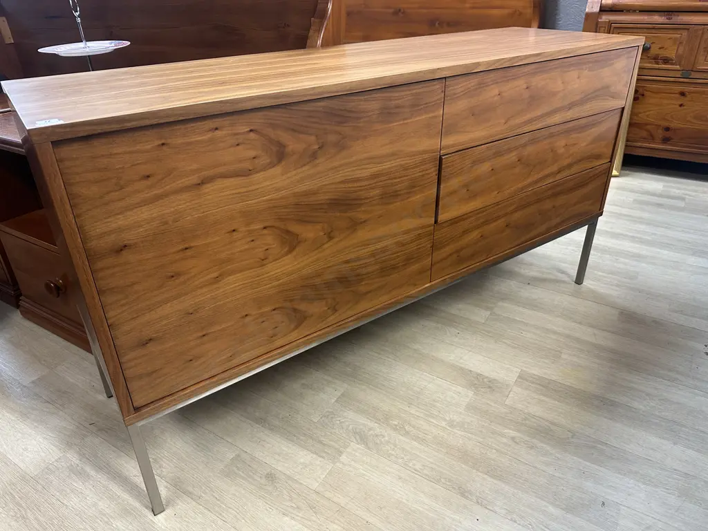 Mid Century Look Wood Effect Sideboard, Self Opening Drawers & Door, Polished Legs. H75 W140 D42cm Image 1++