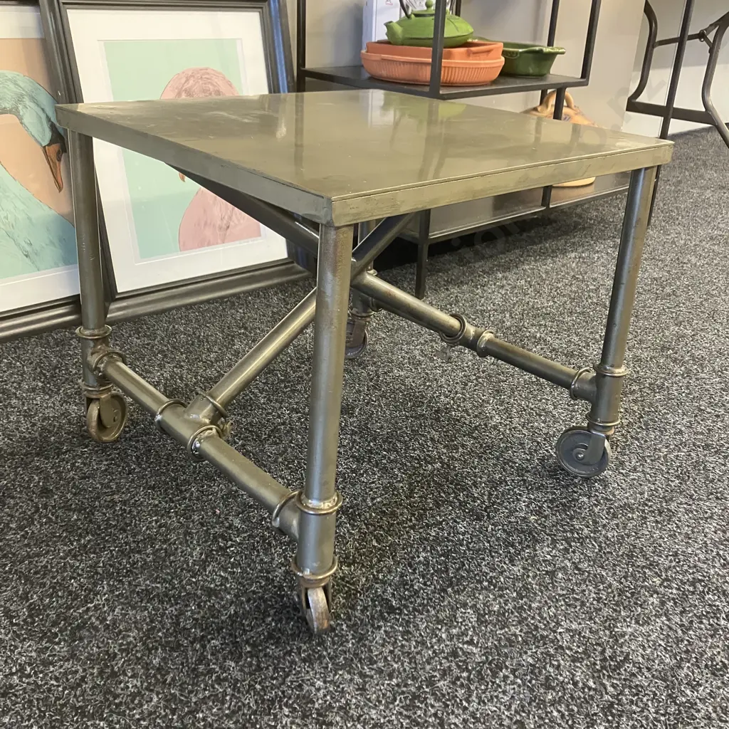 Industrial Metal Occasional Table, Mobile. 44 x 50cm Image 1++