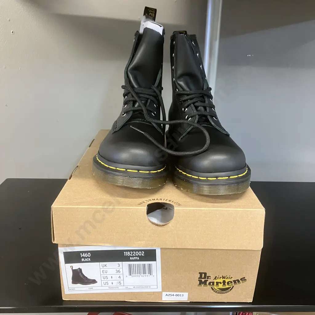 Dr Martens 1460 Nappa Unisex 8-Eye Smooth Black Leather Boots. Size UK3 EU36 Image 1++