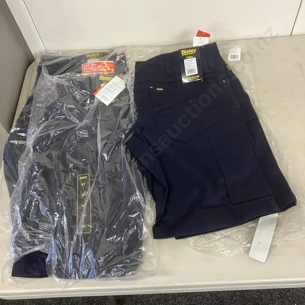 3 Pair Of Bisley BSH1474 Airflow Ripstop Vented Work Shorts, Navy Size 97 Image 1++