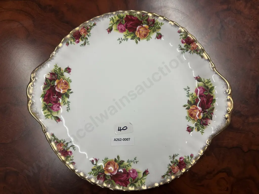 Royal Albert Old Country Roses Serving/Cake Plate 26cm. Image 1++