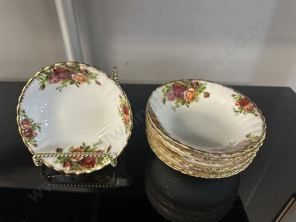 Royal Albert Old Country Roses Small Bowls x8 Dia14cm. Image 1++