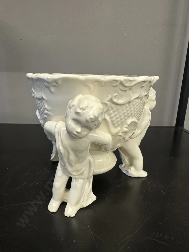 Vintage Cream Pedestal Planter Bowl Cherubs Holding #1365 H13cm. Image 1++