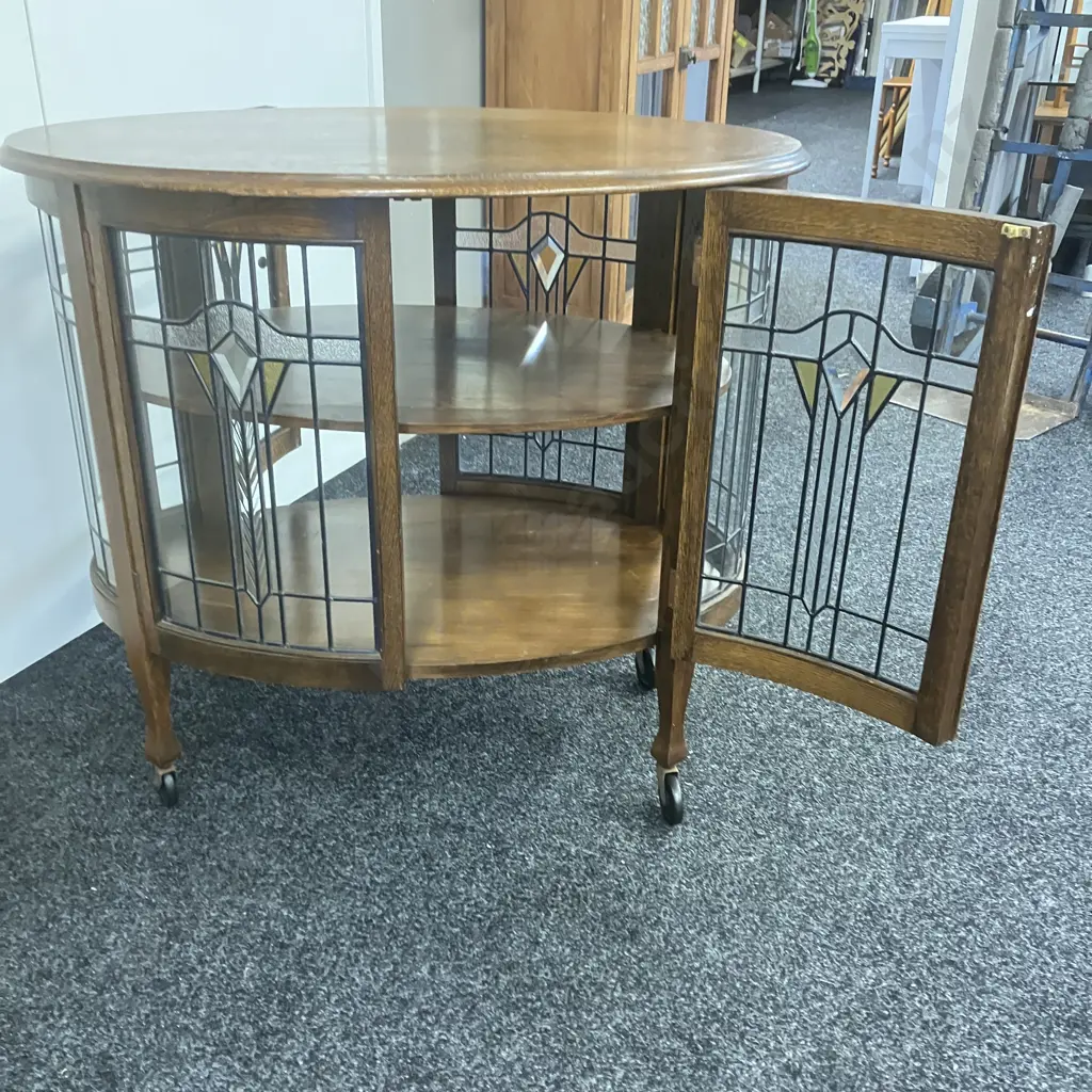 Art Deco Oak Leadlight 4 Door Oval Display Cabinet, Wooden Shelf, On Castors. H81 W89 D57cm (Has 1 x Tiny Crack In Glass Image 1++