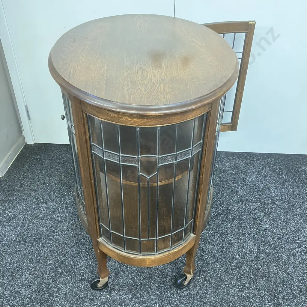 Art Deco Oak Leadlight 4 Door Oval Display Cabinet, Wooden Shelf, On Castors. H81 W89 D57cm (Has 1 x Tiny Crack In Glass Image 1++