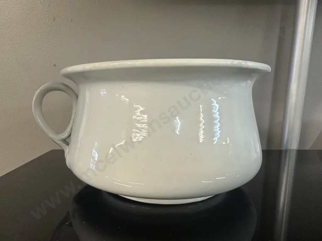 Antique Hughes Longport Chamber Pot. 13 x 22cm Image 1++
