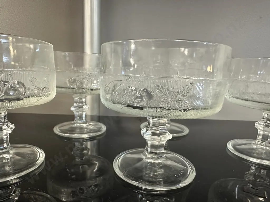 Set Of Six Vintage Retro Clear Stemmed Glasses Fruits & Cherry Design Image 1++