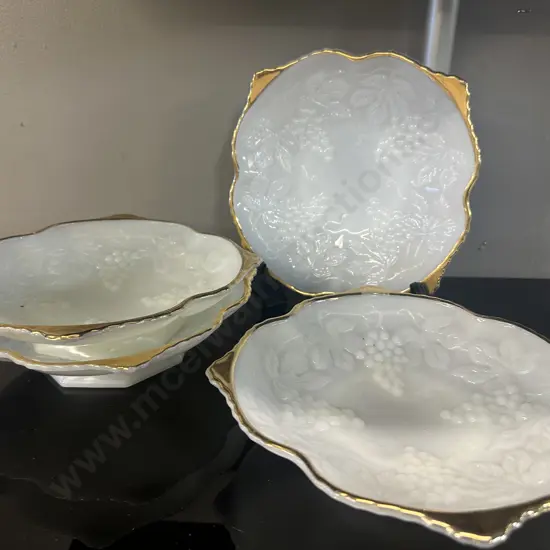 Vintage Anchor Hocking Milk Glass Gold Rimmed Footed Square Bowls x 4. 25 x 28cm
