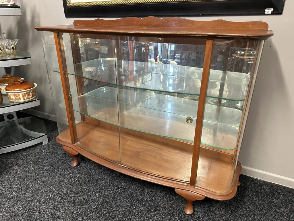 Queen Anne Style Mahogany Bow Glass Front China Display Cabinet, Mirror Back, 2 Glass Shelves, H94.5 W122 D42cm Image 1++